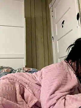 kriztal pretty online show from 12.05.25