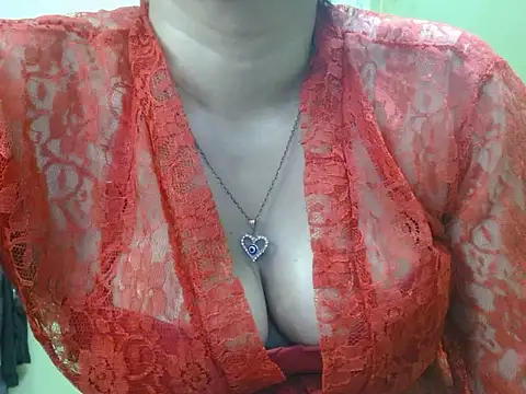 Snapshot of LOVERIAKOL chatting on 05.31.26 LOVERIAKOL online show from 05.31.26