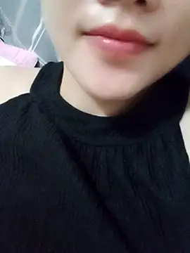 Snapshot of Sexyass13 chatting on 09.17.25 Sexyass13 online show from 09.17.25