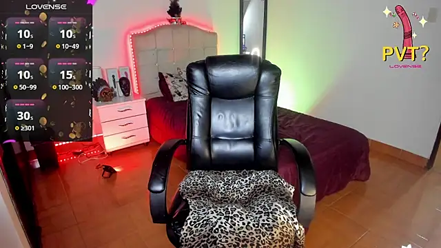 vampirellaa crazy  online show from 12.04.24