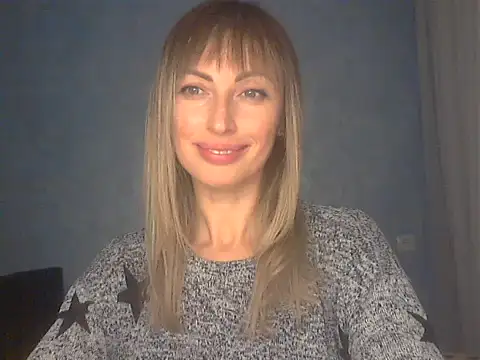 Snapshot of EffectMaya chatting on 01.18.26 EffectMaya online show from 01.18.26