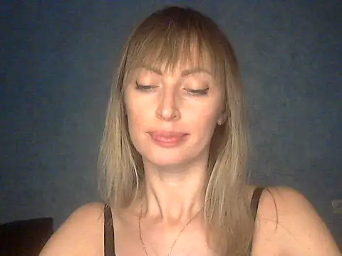 Snapshot of EffectMaya chatting on 02.10.26 EffectMaya online show from 02.10.26