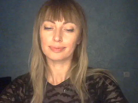 Snapshot of EffectMaya chatting on 02.18.26 EffectMaya online show from 02.18.26