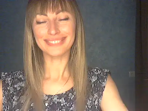 Snapshot of EffectMaya chatting on 03.05.26 EffectMaya online show from 03.05.26