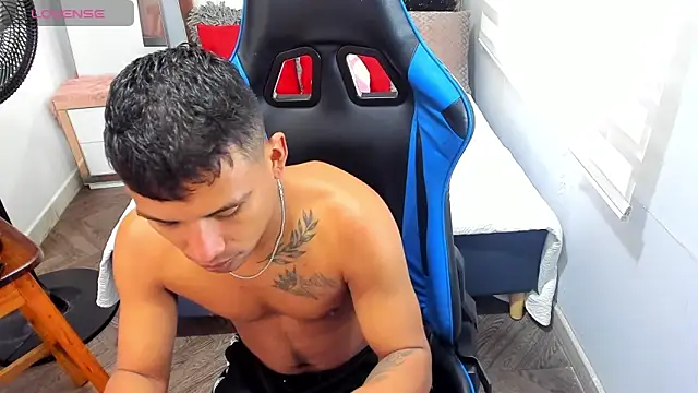 Backsex boy online show from 10.10.25