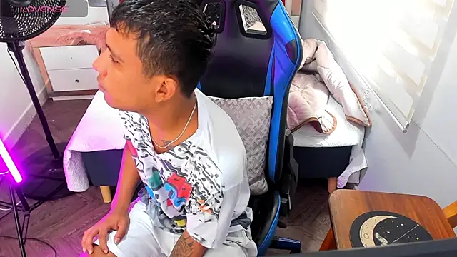 Backsex boy online show from 10.23.25