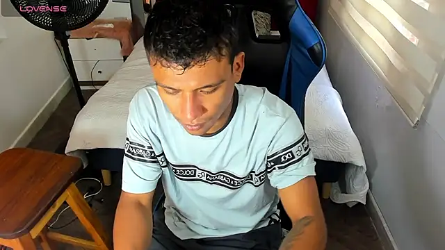 Backsex boy online show from 10.25.25