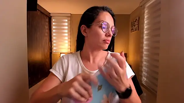 anabel 025 online show from 03.18.25