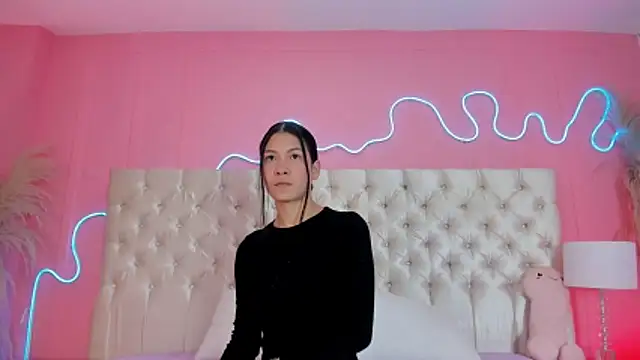 Julieta Cortes   online show from 02.10.26