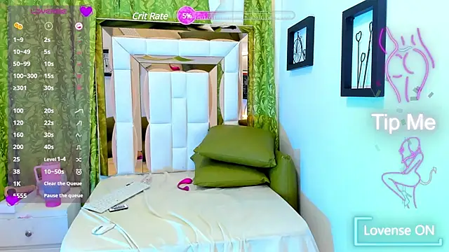 Alanna hot3 online show from 03.18.25