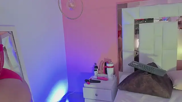 Alanna hot3 online show from 02.14.26