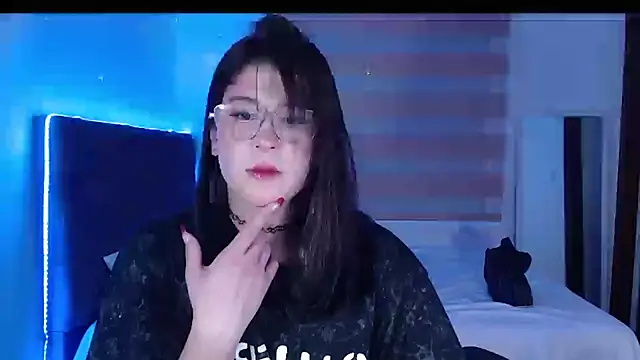 Snapshot of Yuri_Stars chatting on 02.09.25 Yuri Stars online show from 02.09.25