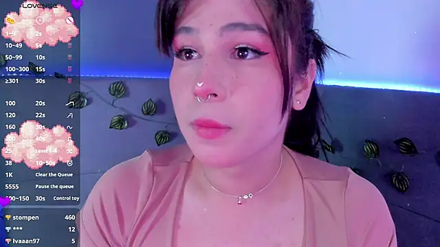 Snapshot of Yuri_Stars chatting on 03.12.25 Yuri Stars online show from 03.12.25