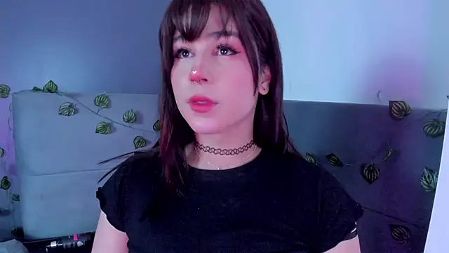 Snapshot of Yuri_Stars chatting on 03.17.25 Yuri Stars online show from 03.17.25