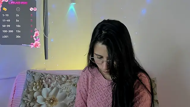 NayeCloud online show from 03.04.26