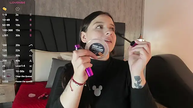 Snapshot of Sabrina_Lennox chatting on 01.30.25 Sabrina Lennox online show from 01.30.25