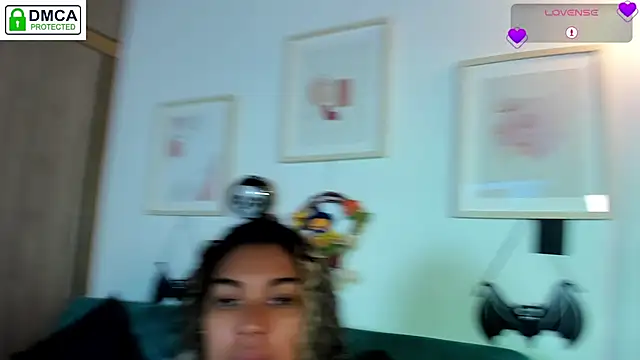 aleja montiel   online show from 10.20.25