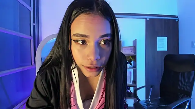 Jasmin Skinny online show from 10.31.25