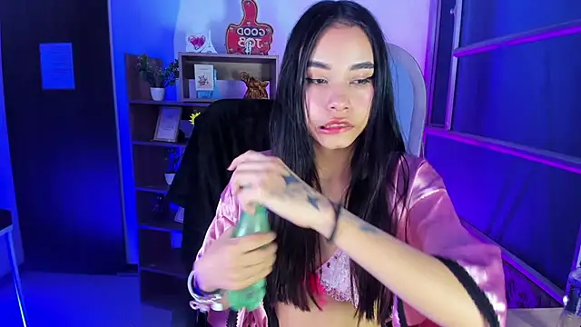 Jasmin Skinny online show from 12.04.25