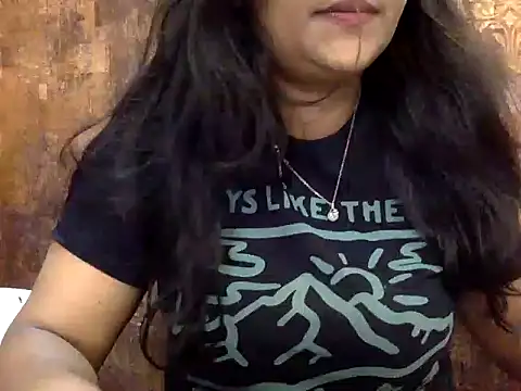 Snapshot of HaaniKaur chatting on 03.10.25 HaaniKaur online show from 03.10.25