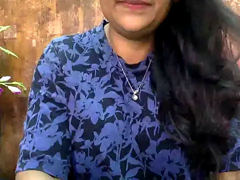 Snapshot of HaaniKaur chatting on 03.18.25 HaaniKaur online show from 03.18.25