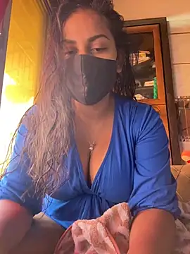 HaaniKaur online show from 11.19.25