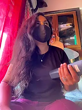 HaaniKaur online show from 11.22.25