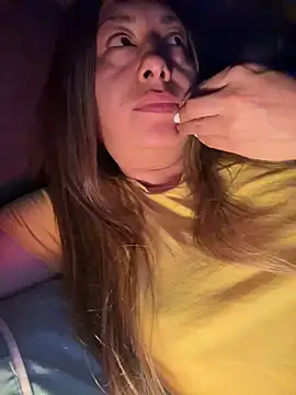 Snapshot of xLadyScarlettx chatting on 12.30.24 xLadyScarlettx online show from 12.30.24