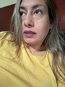 Snapshot of xLadyScarlettx chatting on 02.07.25 xLadyScarlettx online show from 02.07.25