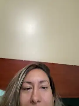 Snapshot of xLadyScarlettx chatting on 02.12.25 xLadyScarlettx online show from 02.12.25