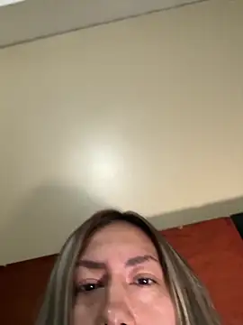 Snapshot of xLadyScarlettx chatting on 02.19.25 xLadyScarlettx online show from 02.19.25