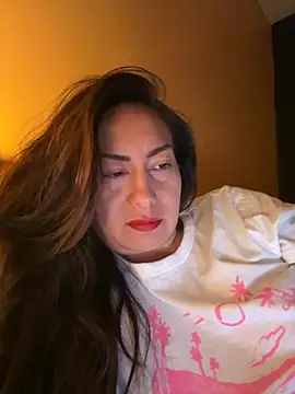 Snapshot of xLadyScarlettx chatting on 09.20.25 xLadyScarlettx online show from 09.20.25