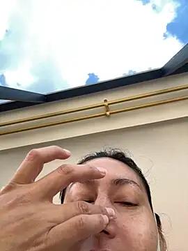 Snapshot of xLadyScarlettx chatting on 10.26.25 xLadyScarlettx online show from 10.26.25