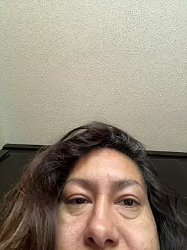 Snapshot of xLadyScarlettx chatting on 10.28.25 xLadyScarlettx online show from 10.28.25