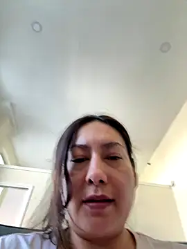 Snapshot of xLadyScarlettx chatting on 12.16.25 xLadyScarlettx online show from 12.16.25