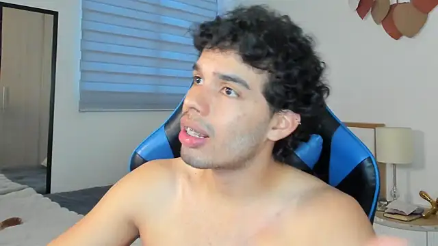 mateoleonee online show from 02.01.25