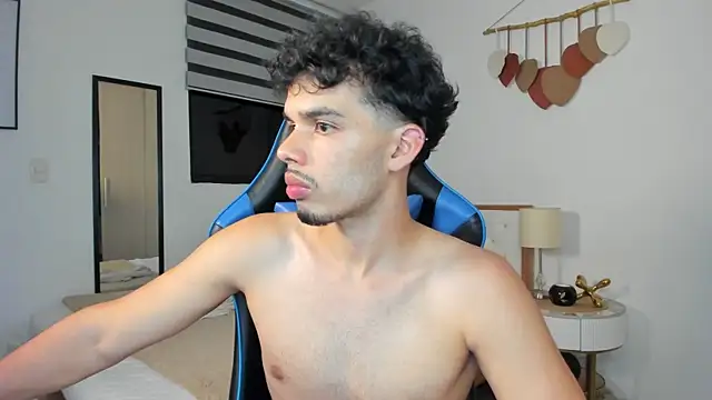 mateoleonee online show from 02.25.25