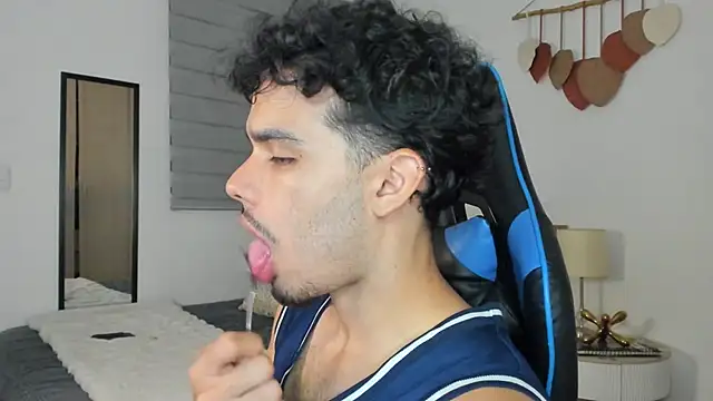 mateoleonee online show from 03.13.25