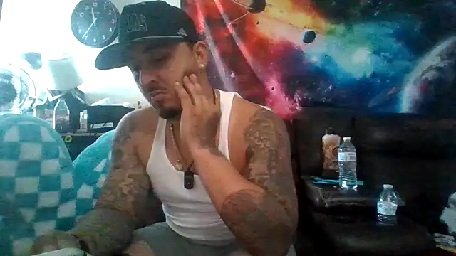 Snapshot of Antoniothedon chatting on 04.12.26 Antoniothedon online show from 04.12.26