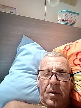 Snapshot of Freddy1962 chatting on 12.16.24 Freddy1962 online show from 12.16.24