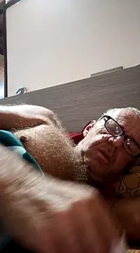 Snapshot of Freddy1962 chatting on 01.10.25 Freddy1962 online show from 01.10.25