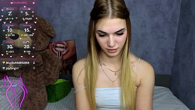 Hellen Moore online show from 10.28.25