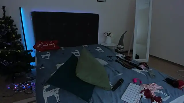 CassieEvans online show from 01.03.25