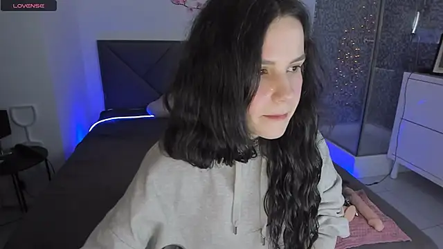 CassieEvans online show from 04.16.26