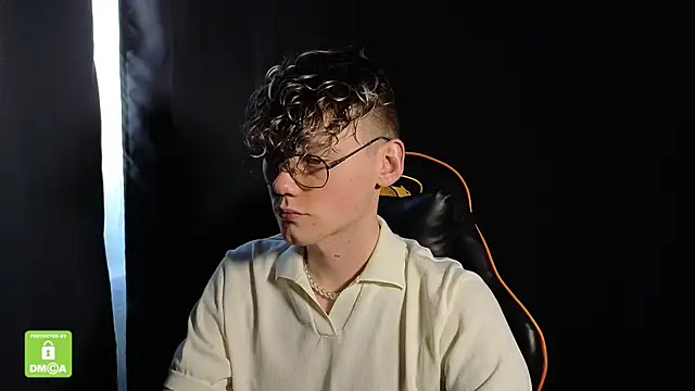 Snapshot of Keytaro chatting on 01.07.26 Keytaro online show from 01.07.26