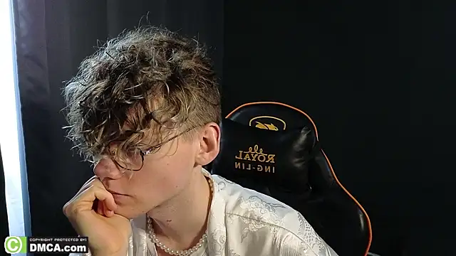 Snapshot of Keytaro chatting on 02.03.26 Keytaro online show from 02.03.26