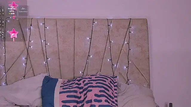 Kaela18 online show from 12.30.24