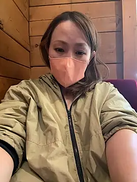Snapshot of annna_annna_2024 chatting on 05.18.26 annna annna 2024 online show from 05.18.26