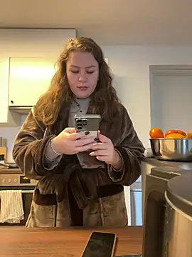 Snapshot of Fancy-Francy chatting on 02.12.25 Fancy-Francy online show from 02.12.25