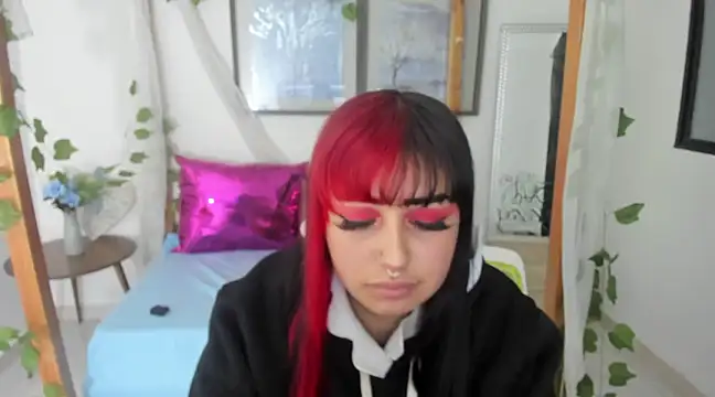 lussyevans24 online show from 02.09.25